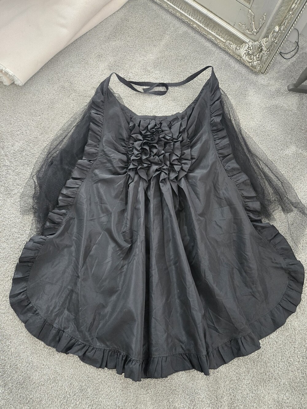 Red Queen's Black Legion Gothic Steampunk tie-on detachable bustle train. Black.